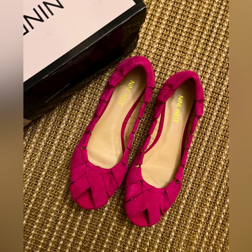 Nine West Women's Munchkin Suede Ballet Flats new with box 6 6.5 - Fabulous!
